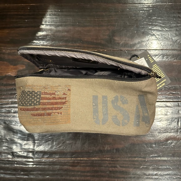 Industrial USA Cosmetic Bag - Picture 2 of 5